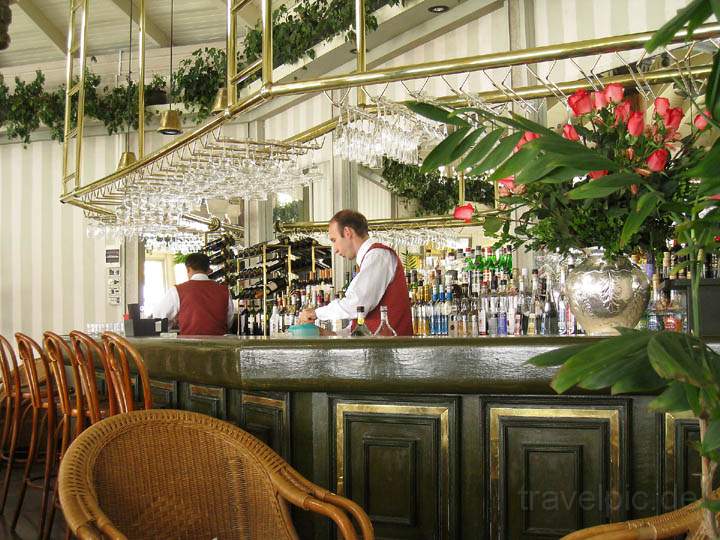 sa_pe_lima_014.jpg - Die Bar im exklusiven Restaurant La Rosa Nautica