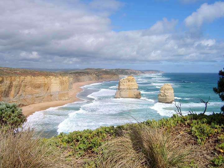 au_au_022.jpg - Zwei der Zwölf Apostel an Great Ocean Road im Süden von Australien