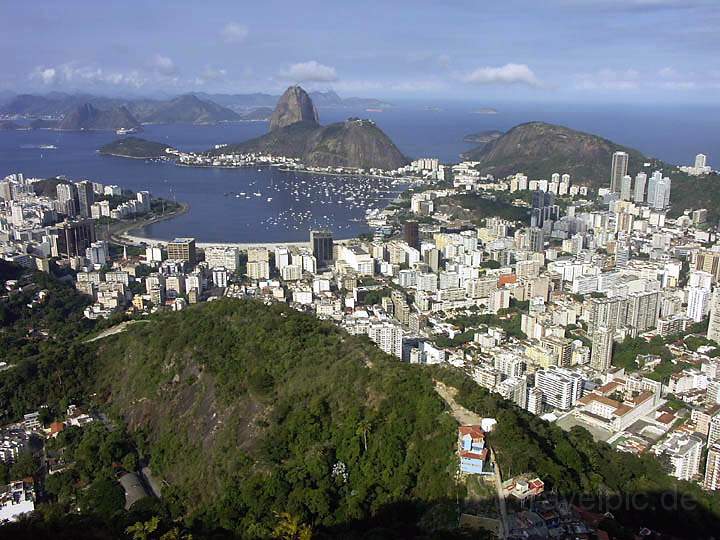 sa_br_rio_005.JPG - Der Blick vom Aussichtspunkt Dona Marta auf den Zuckerhut in Rio